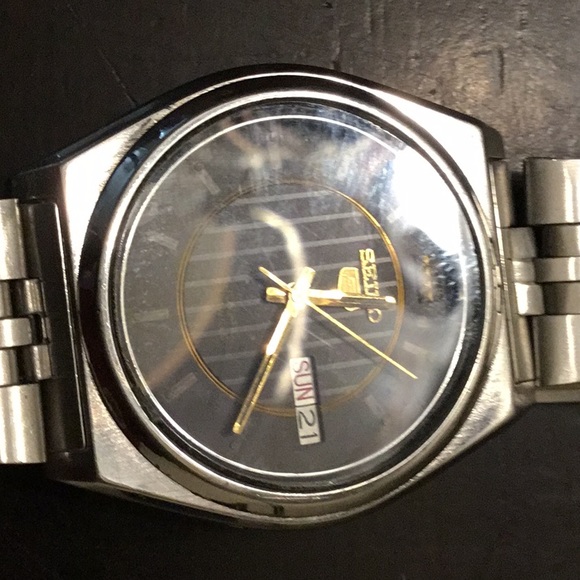 Man’s watch - Picture 2 of 4